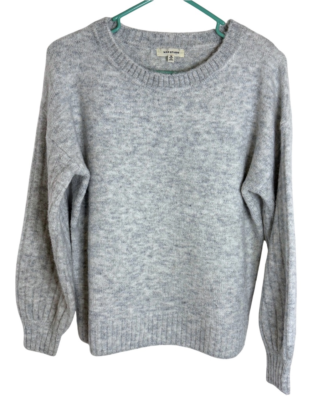 Max Studio Light Heather Gray Long Sleeve Crewneck Sweater Size Medium